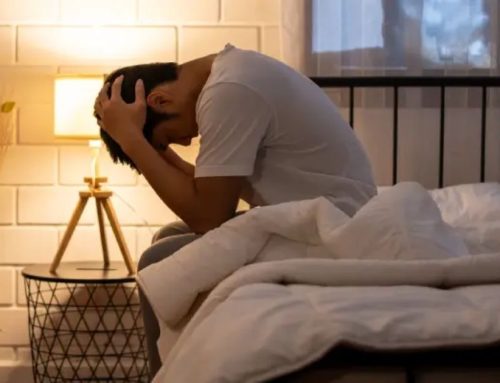 Kaygılı Bağlanma Nedir? Belirtileri, Nedenleri ve Başa Çıkma Yöntemleri